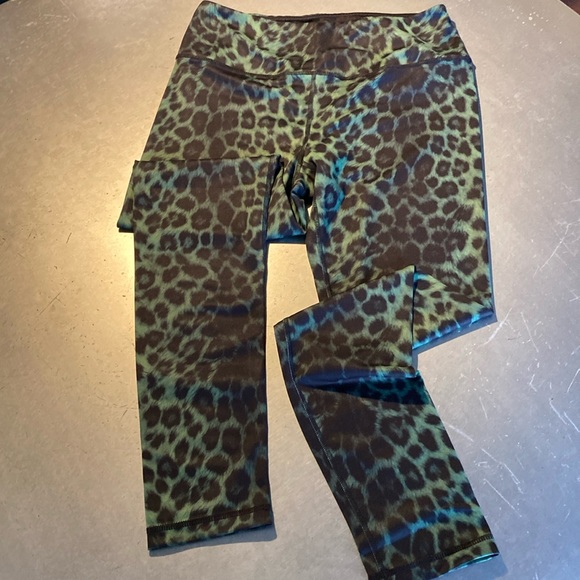 Miami  Fitware leggings Large - Picture 1 of 4